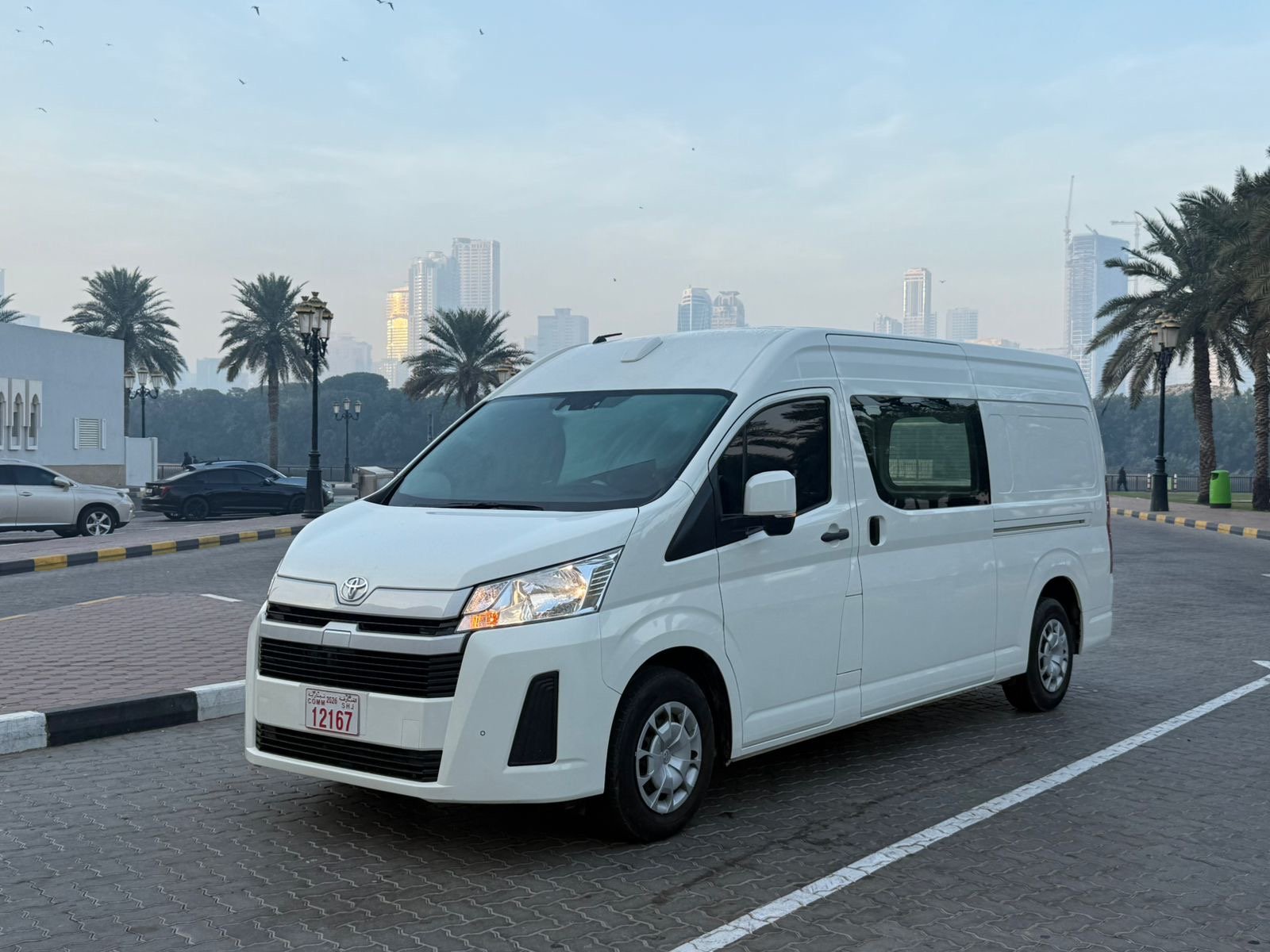 Toyota Hiace 2024 White image
